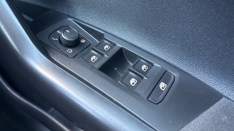 Volkswagen Polo 1.0 Life 5dr Petrol Hatchback